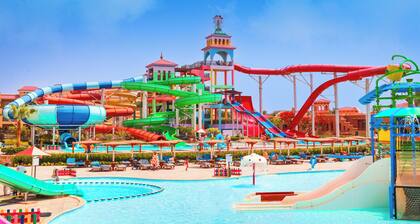 Charmillion Gardens Aquapark
