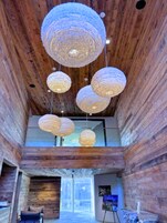 Mostrador para check-in y check-out