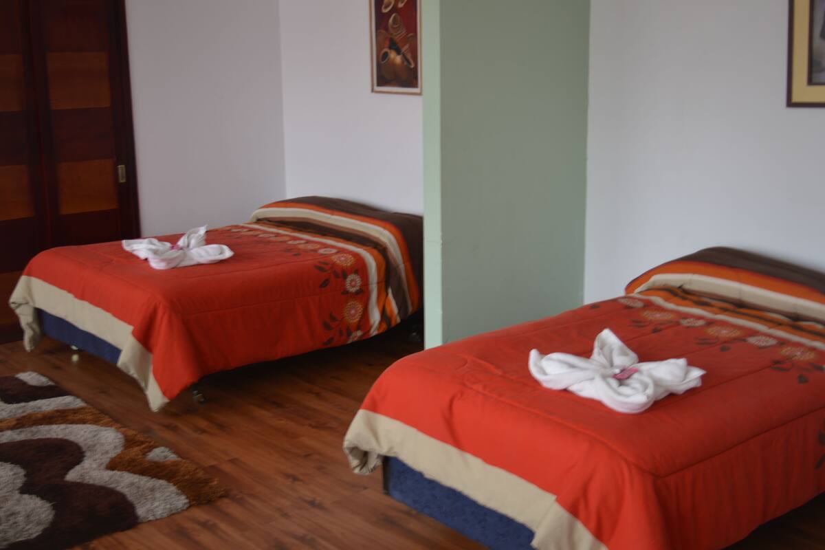 Twin Room | Minibar, in-room safe, soundproofing, rollaway beds (surcharge)
