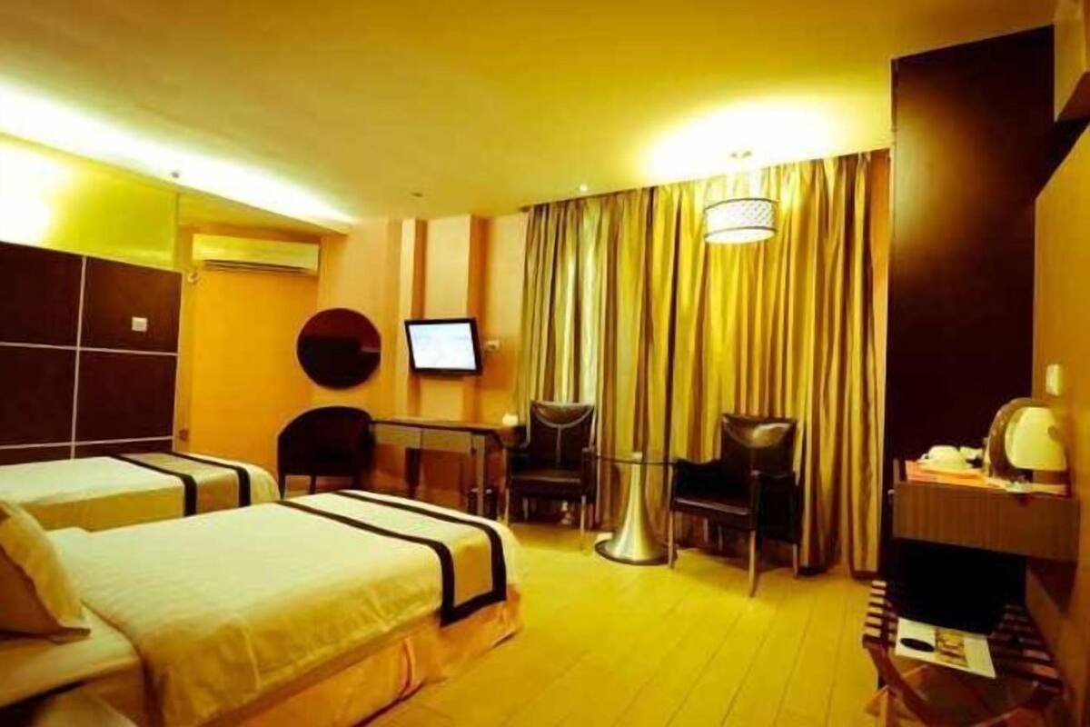 1 bedroom, minibar, blackout curtains, iron/ironing board