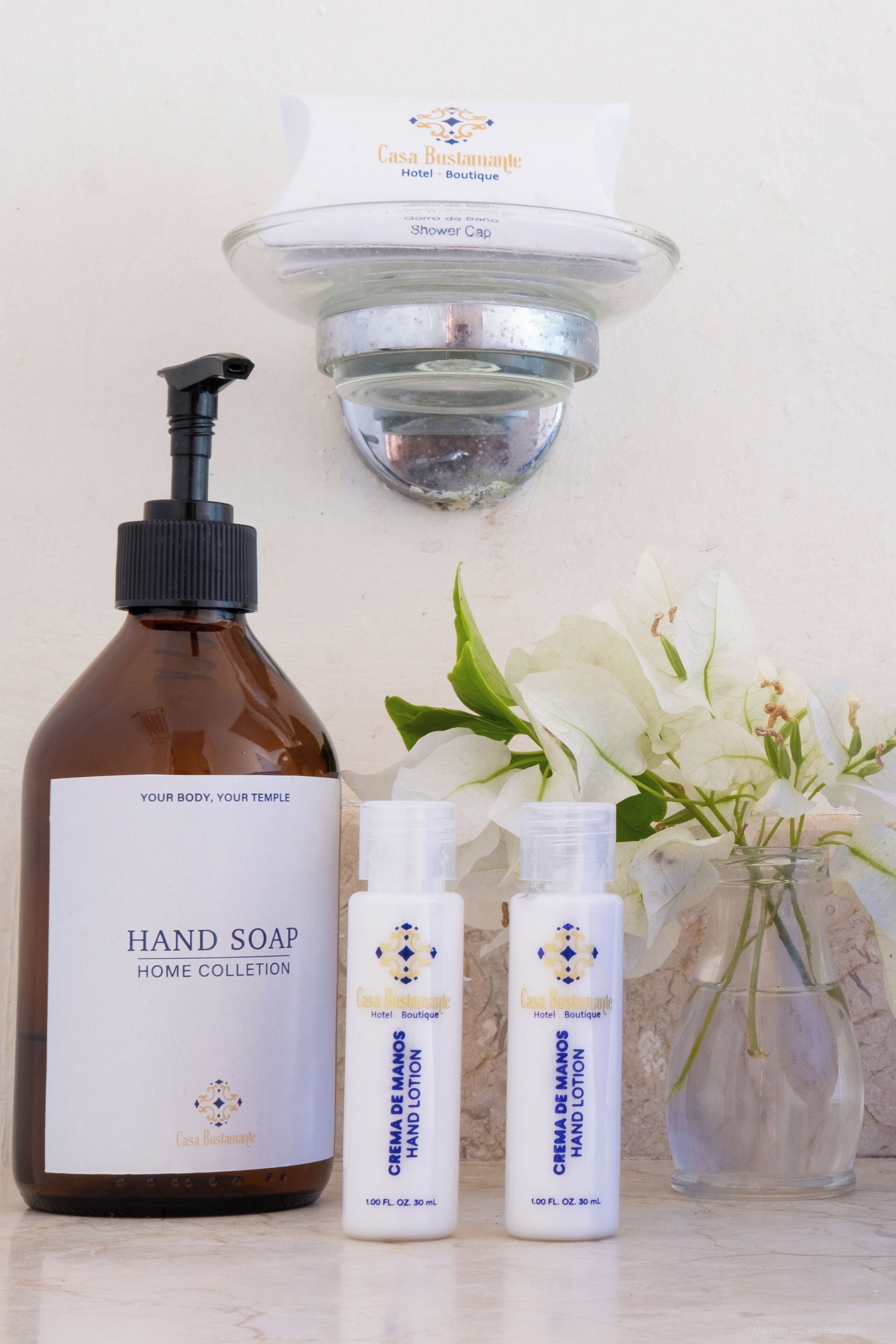 shower, free toiletries, towels