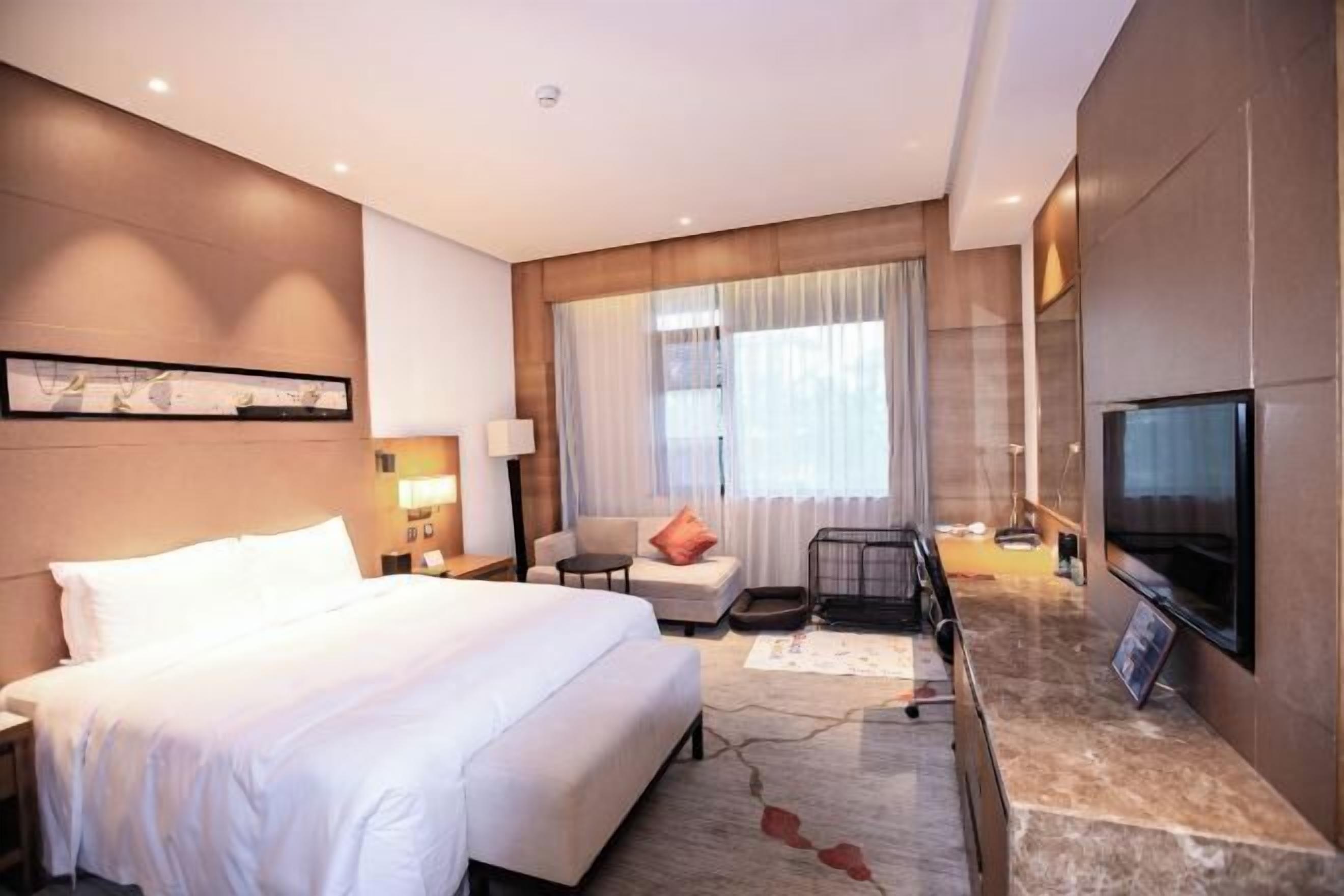 In-room safe, desk, laptop workspace, soundproofing