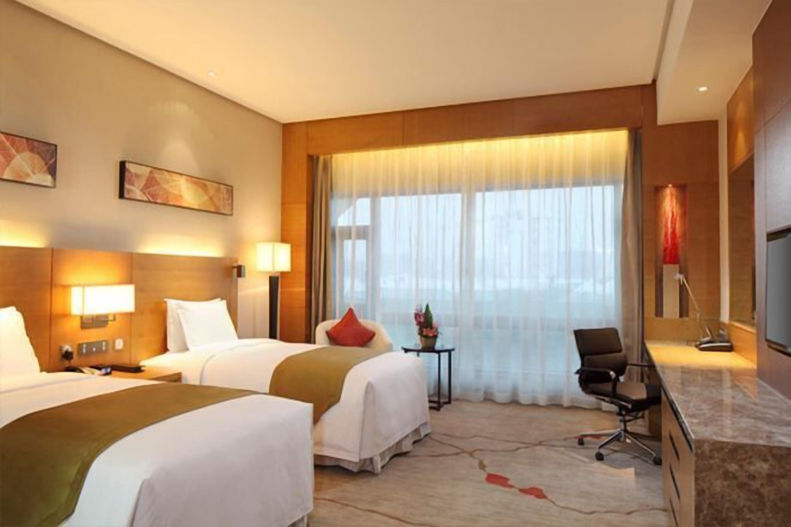 In-room safe, desk, laptop workspace, soundproofing