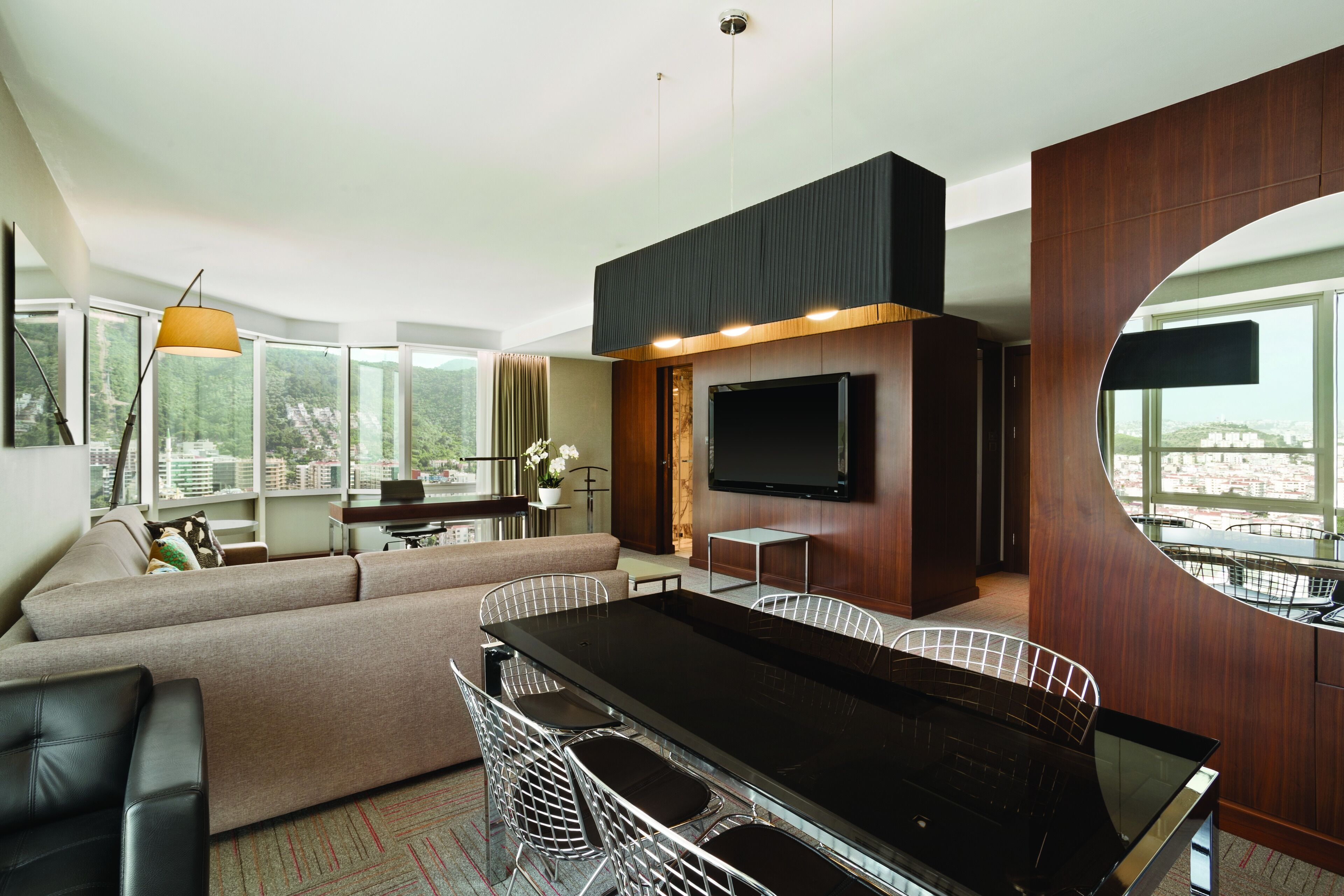 Premium bedding, down duvets, minibar, in-room safe