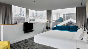 High Country Suite with 1 King Bed | Premium bedding, in-room safe, desk, laptop workspace