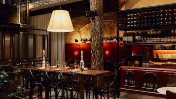 Bar (en la propiedad)