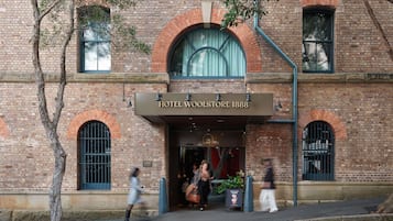 1 quarto, roupas de cama premium, cofres nos quartos, escrivaninha