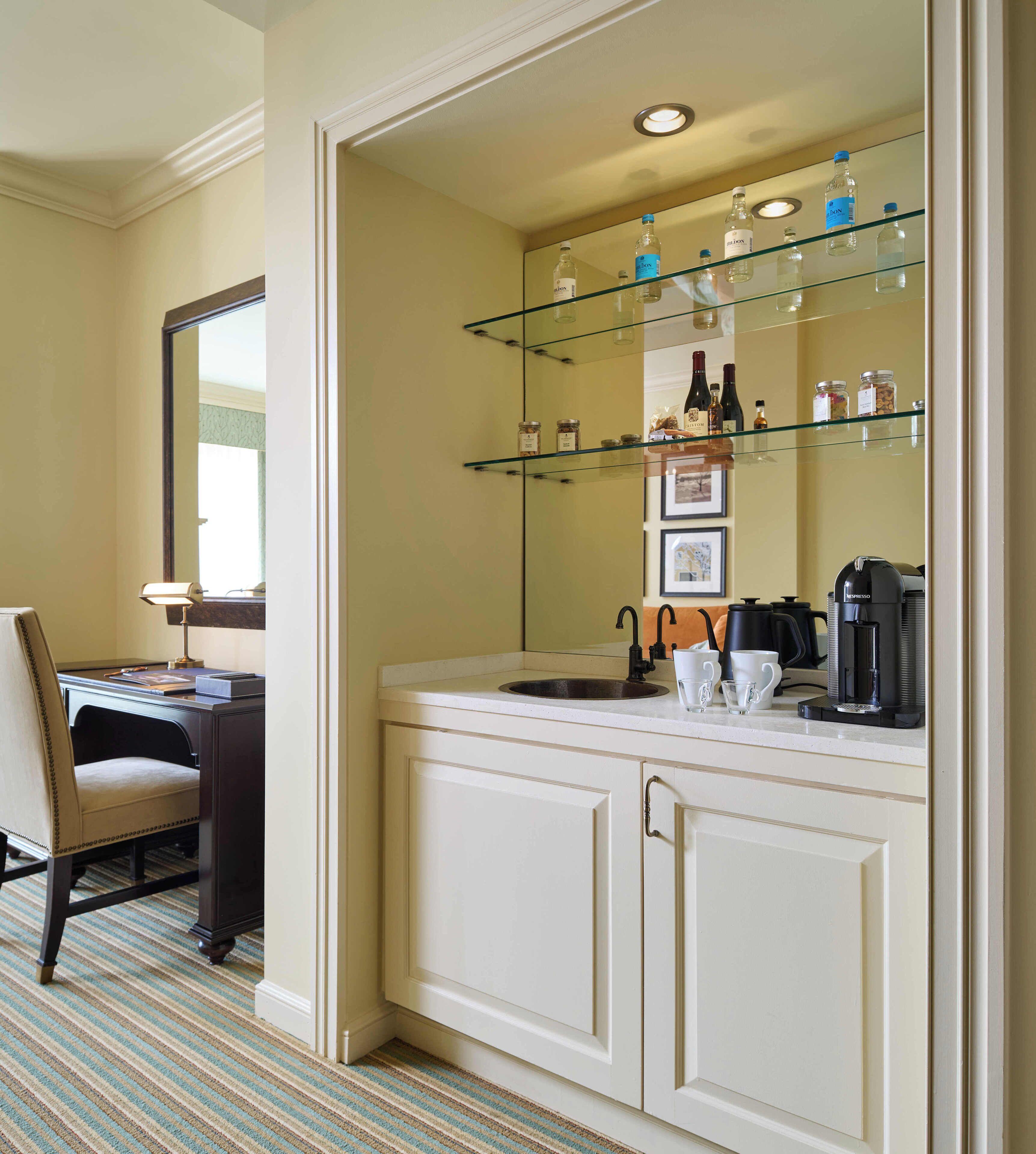 suite (grand prix) | living area | 55-inch flat-screen tv with satellite channels, tv, ipod dock