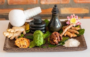 Outdoor treatment areas, body treatments, deep-tissue massages - Okay 1 Villa (Siem Reap)