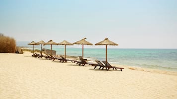 Plage à proximité, sable blanc