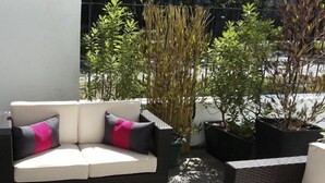 Terrace/patio - Hotel Las Hortensias (Santiago)