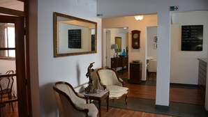 Interior - Hotel Las Hortensias (Santiago)