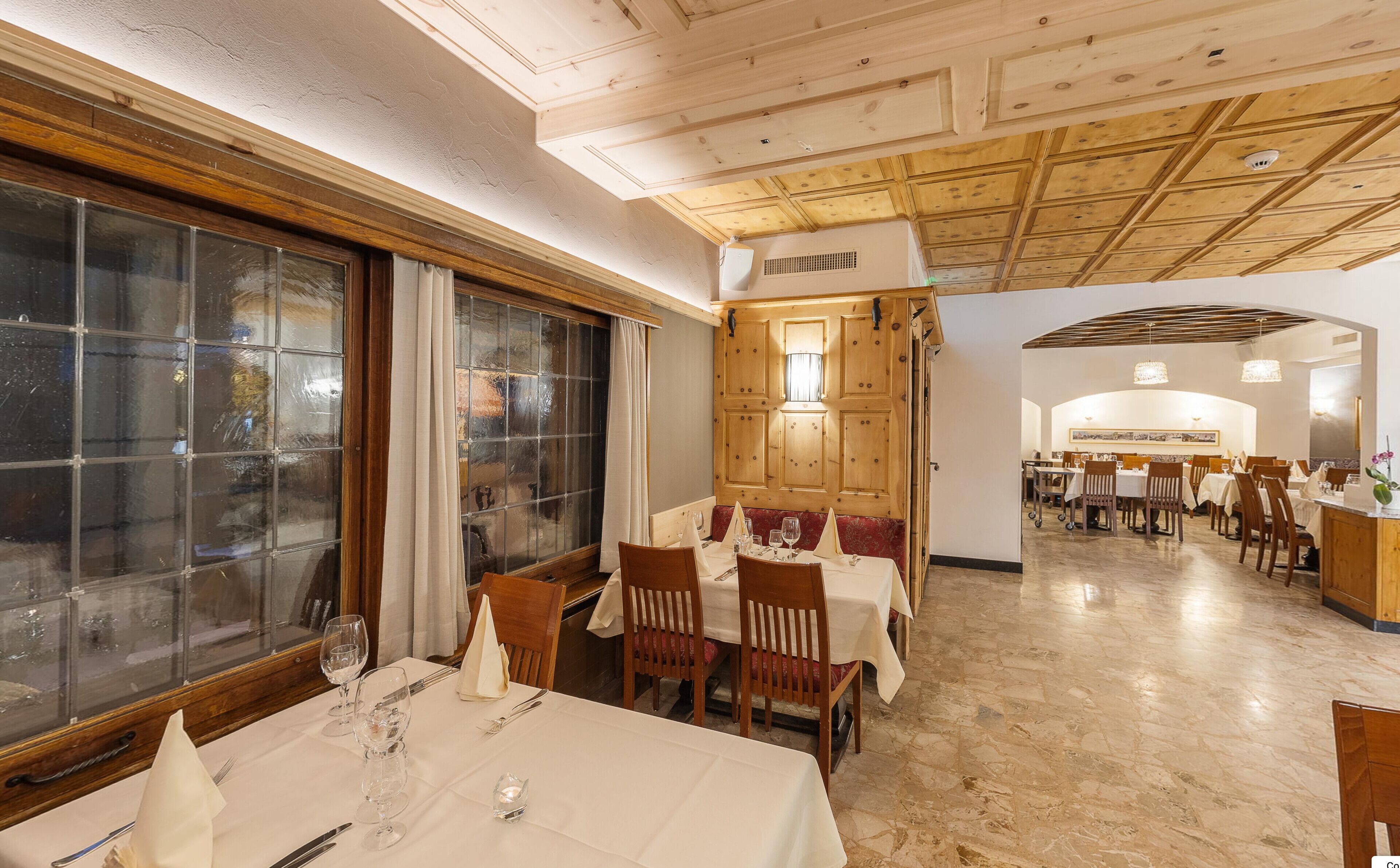 local cuisine, al fresco dining