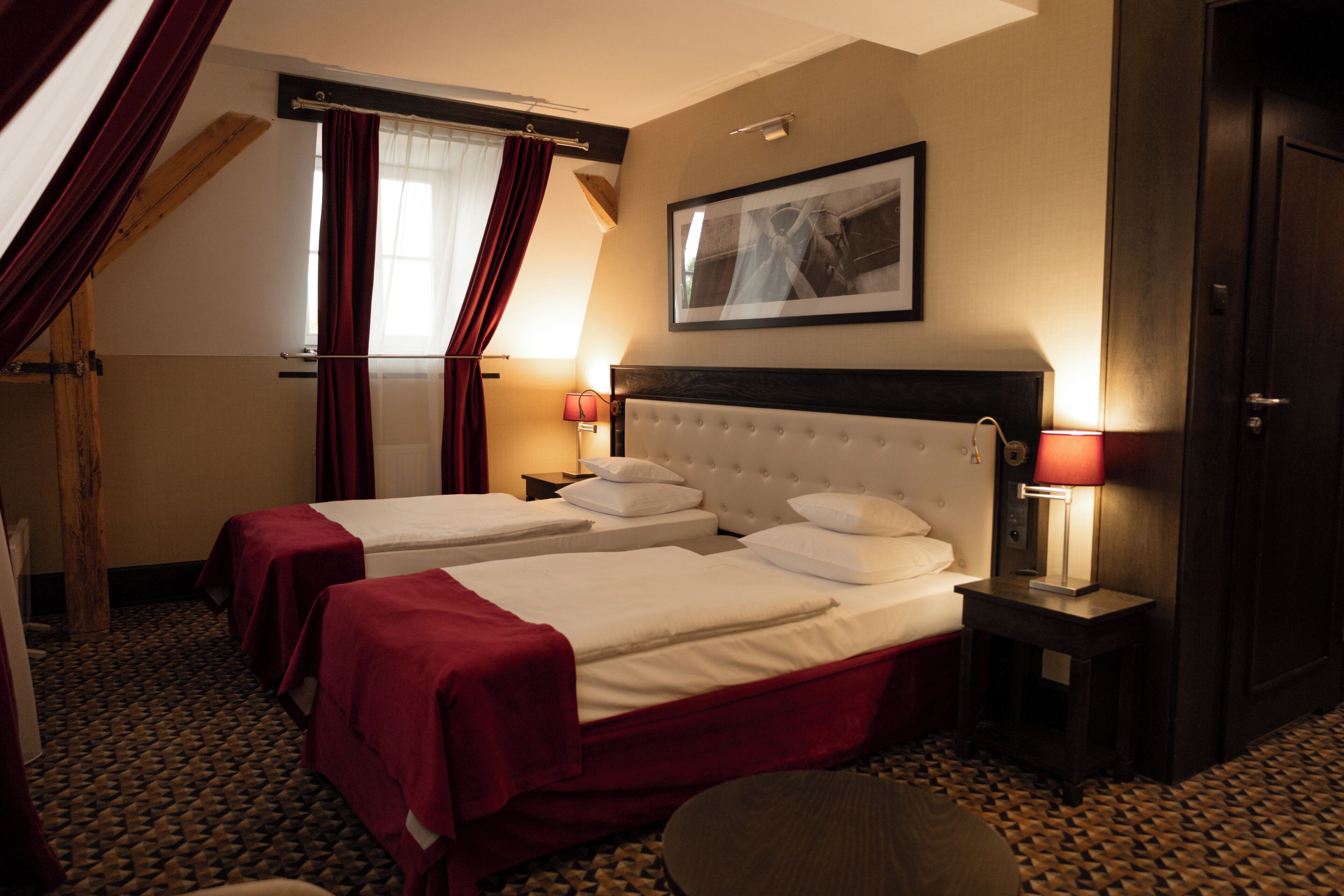 Premium Twin Room | Hypo-allergenic bedding, minibar, in-room safe, desk