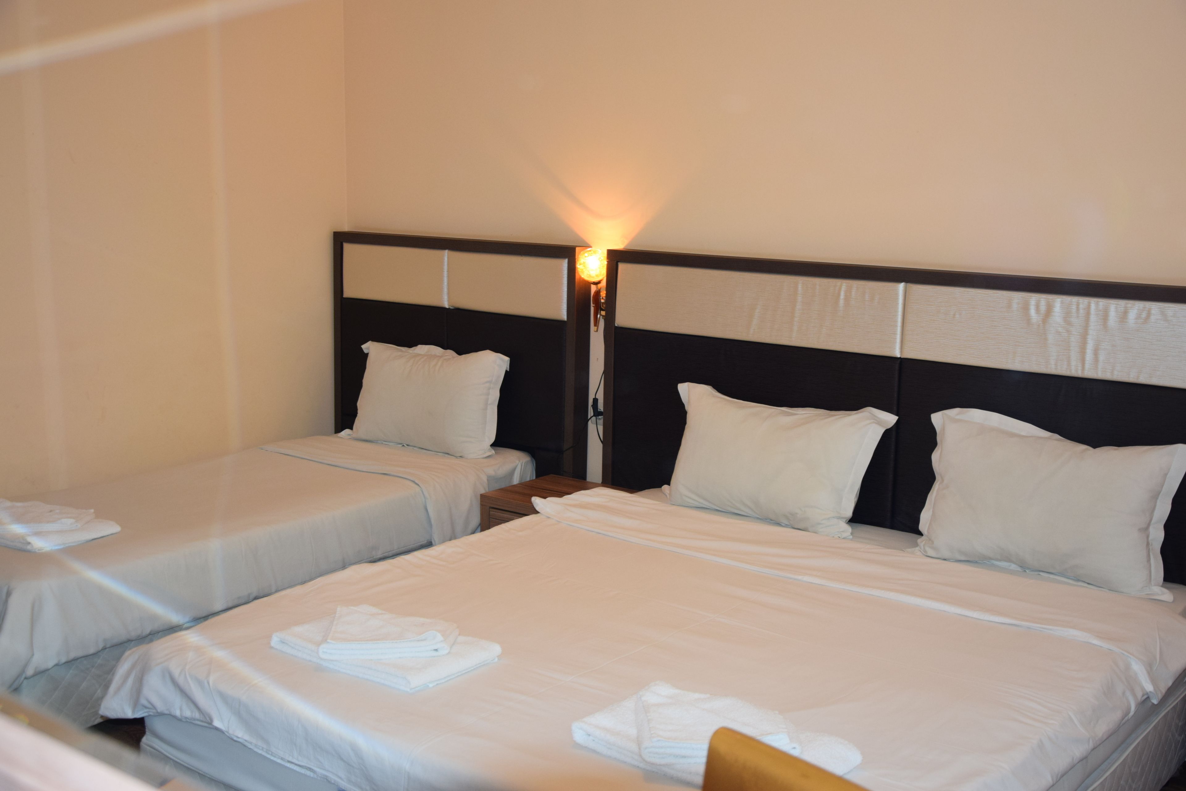 triple room | minibar, in-room safe, soundproofing, iron/ironing board