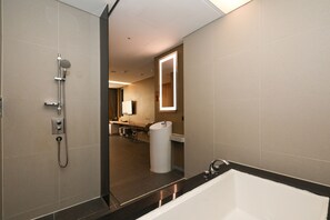 Suite (TwinBed,Max 3 guests-Contact property)