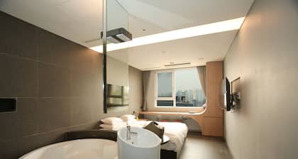 Hotel The Designers Hongdae