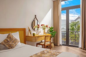 Superior Double Room | Premium bedding, individually furnished, desk, laptop workspace