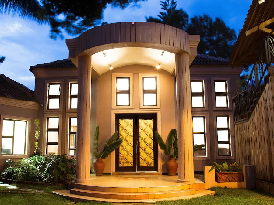 Entrada de la propiedad