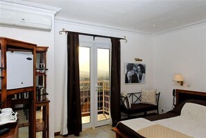 Literie de qualité supérieure, minibar, coffres-forts dans les chambres