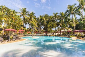 Exterior - Hôtel Exsel Floralys (L'Étang-Salé)