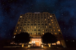 Front of property - evening/night - Starcity Halong Bay Hotel (Ha Long)