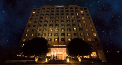 Starcity Halong Bay Hotel