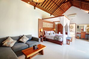 1 Bedroom Suite Pool Villa | Select Comfort beds, minibar, in-room safe, individually decorated - Lumbini Luxury Villas and Spa (Jimbaran)