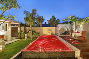 1 Bedroom Suite Pool Villa | Select Comfort beds, minibar, in-room safe, individually decorated - Lumbini Luxury Villas and Spa (Jimbaran)