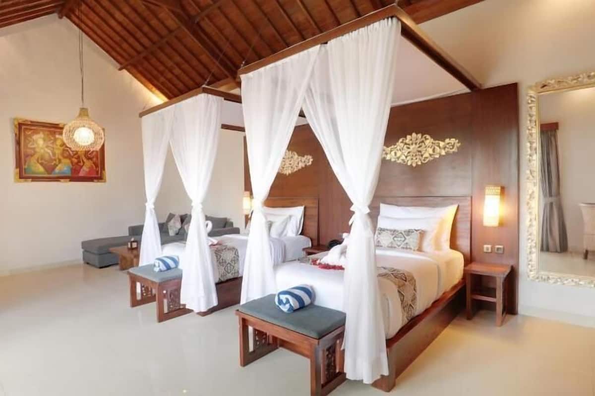 Select Comfort beds, minibar, in-room safe, individually decorated