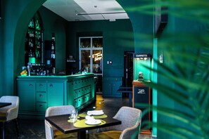 Bar (on property) - Rome Times Hotel (Rome)