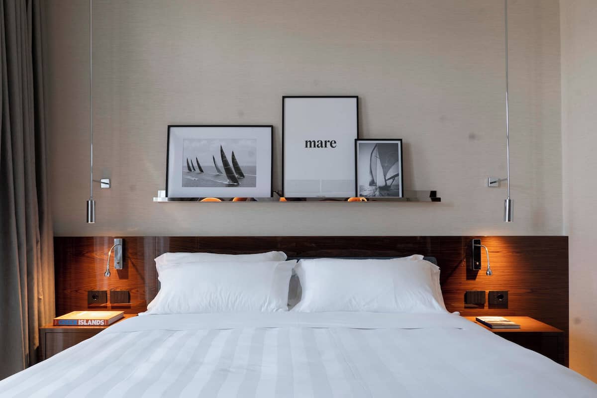 1 chambre, literie de qualité supérieure, couette en duvet d'oie