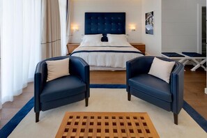 Premium bedding, down comforters, minibar, in-room safe - Albergo Yacht Club Marina di Loano (Loano)