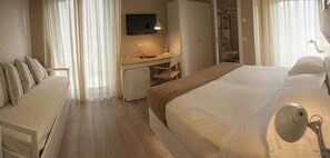 Allergiatestatut vuodevaatteet, minibaari, työpöytä, äänieristys