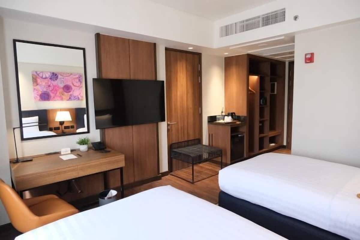 In-room safe, desk, laptop workspace, blackout drapes