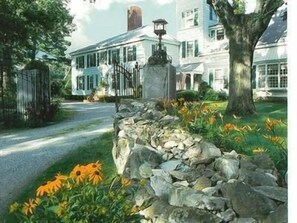 Front of property - The Inn at Ormsby Hill (Manchester Center)