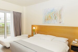In-room safe, desk, blackout drapes, iron/ironing board - Athinais Hotel (Athens)