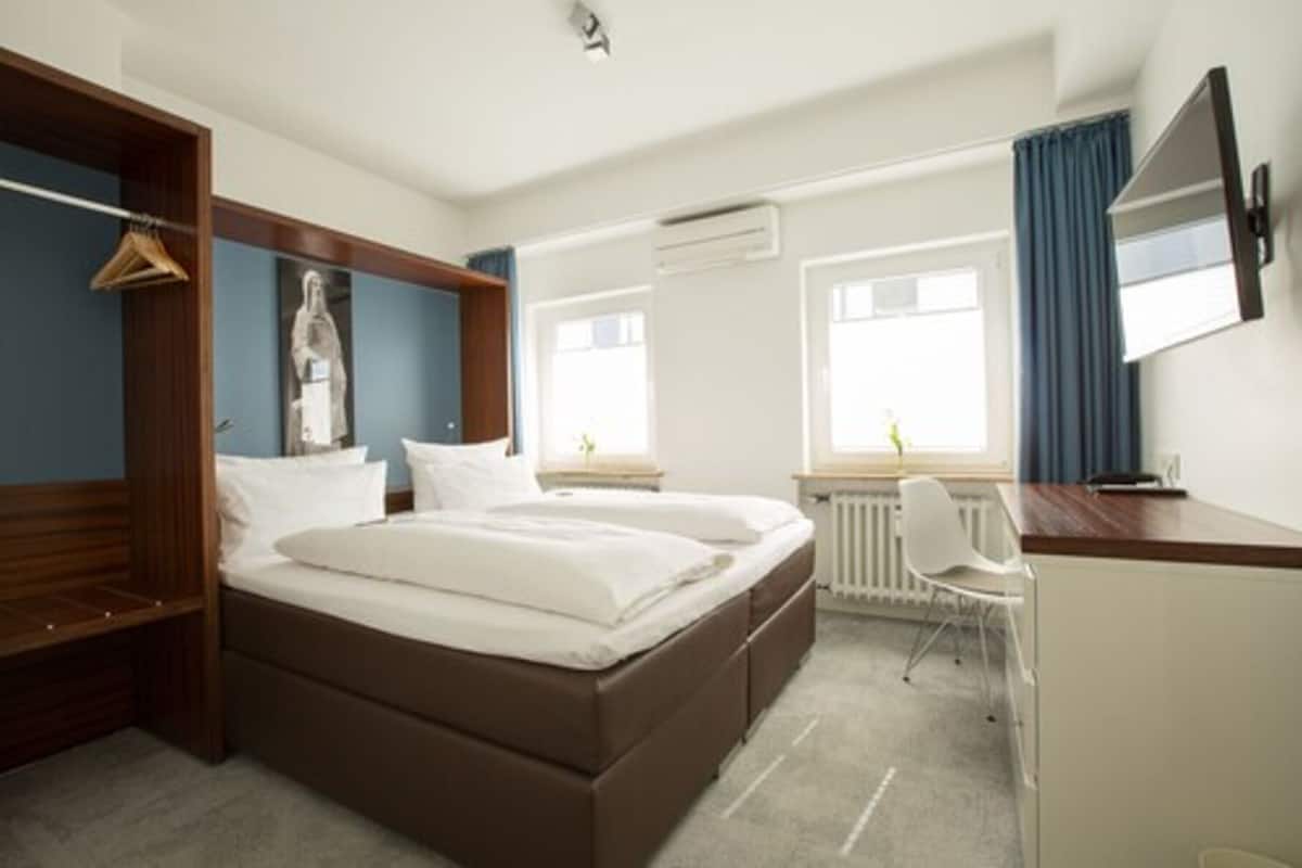 Suite familiar, 2 habitaciones | 1 dormitorio, ropa de cama de alta calidad, edredones de plumas