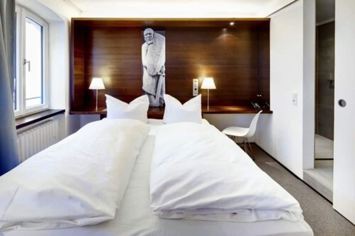 standard double room | 1 bedroom, premium bedding, down duvets, in-room safe