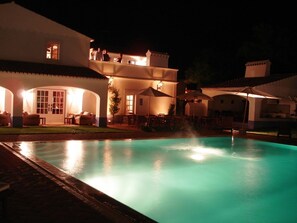 Seasonal outdoor pool, pool umbrellas, sun loungers