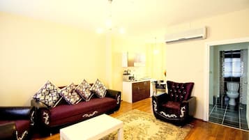 Televisión 82 pulgadas con canales de televisión vía satélite