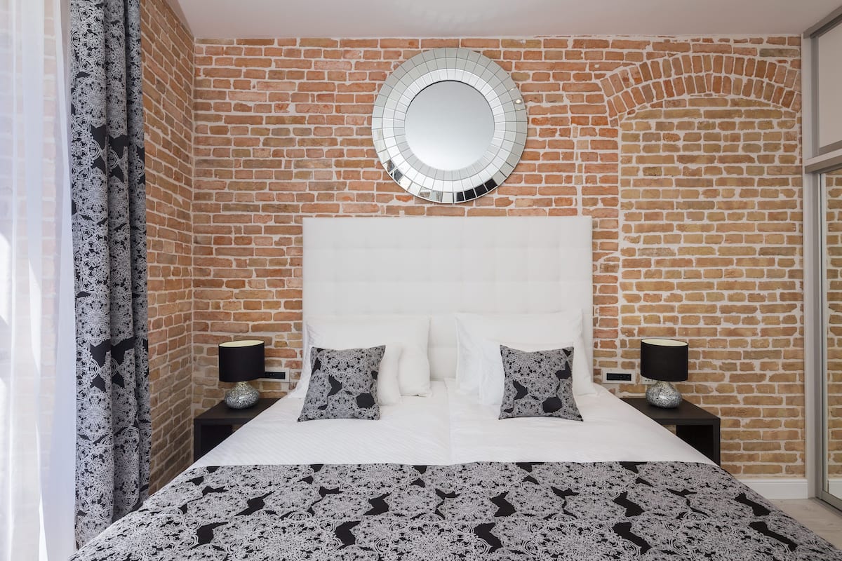 Luxury Twin Room | Premium bedding, minibar, in-room safe, individually decorated