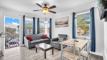 2 bedrooms, premium bedding, individually decorated