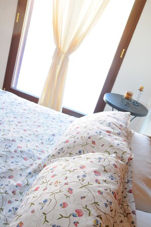 Premium bedding, down duvets, individually furnished, desk