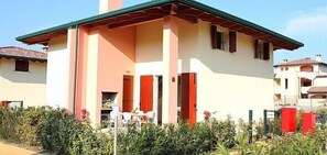 Mặt tiền nơi lưu trú