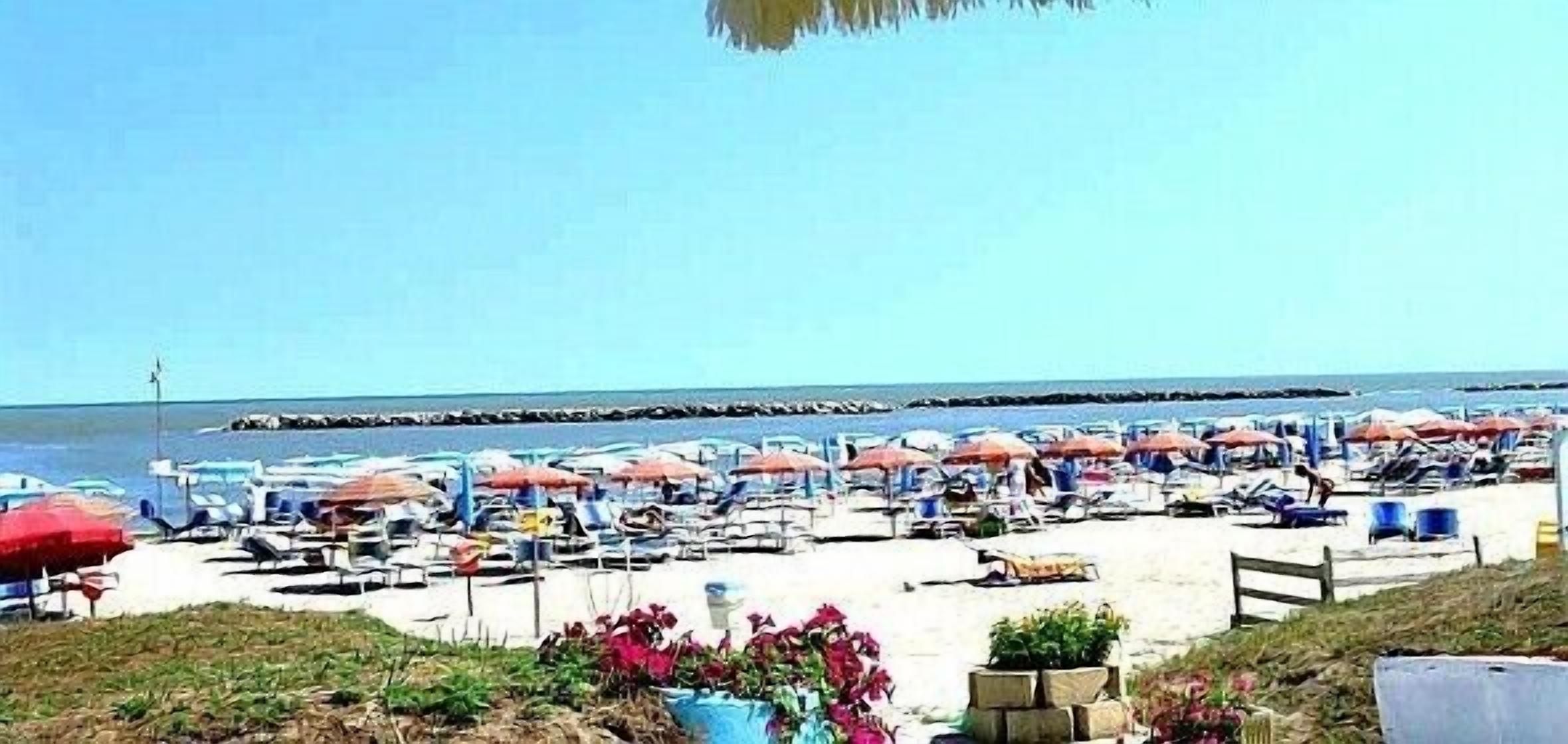 Privatstrand in der Nähe, kostenloser Shuttle zum Strand, Liegestühle