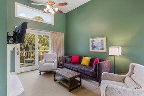 套房, 1 張特大雙人床, 非吸煙房 | 獨特設計、遮光窗簾/窗簾、熨斗/熨衫板、免費 Wi-Fi