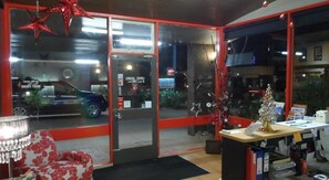 Reception - Bidgee Motor Inn (Hay)