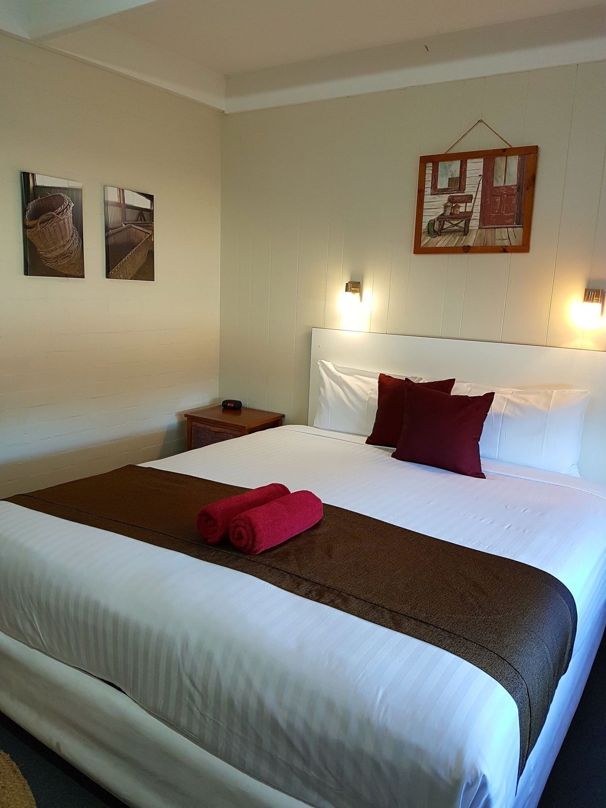 Blackout drapes, iron/ironing board, free WiFi, bed sheets