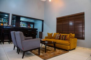 Bar (on property) - Amber Residence (Lagos)